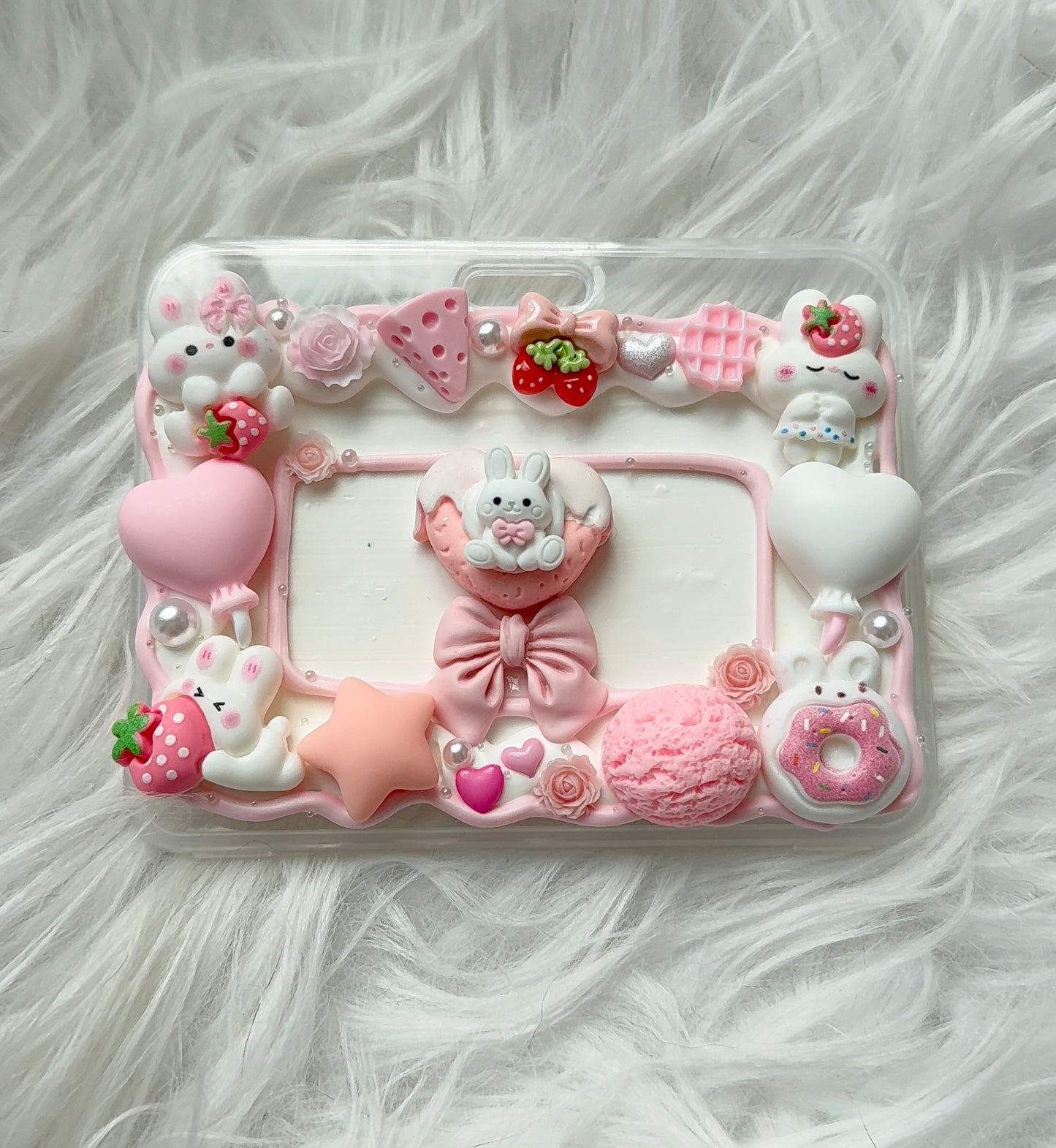 Card Holder - Strawberry Cream
