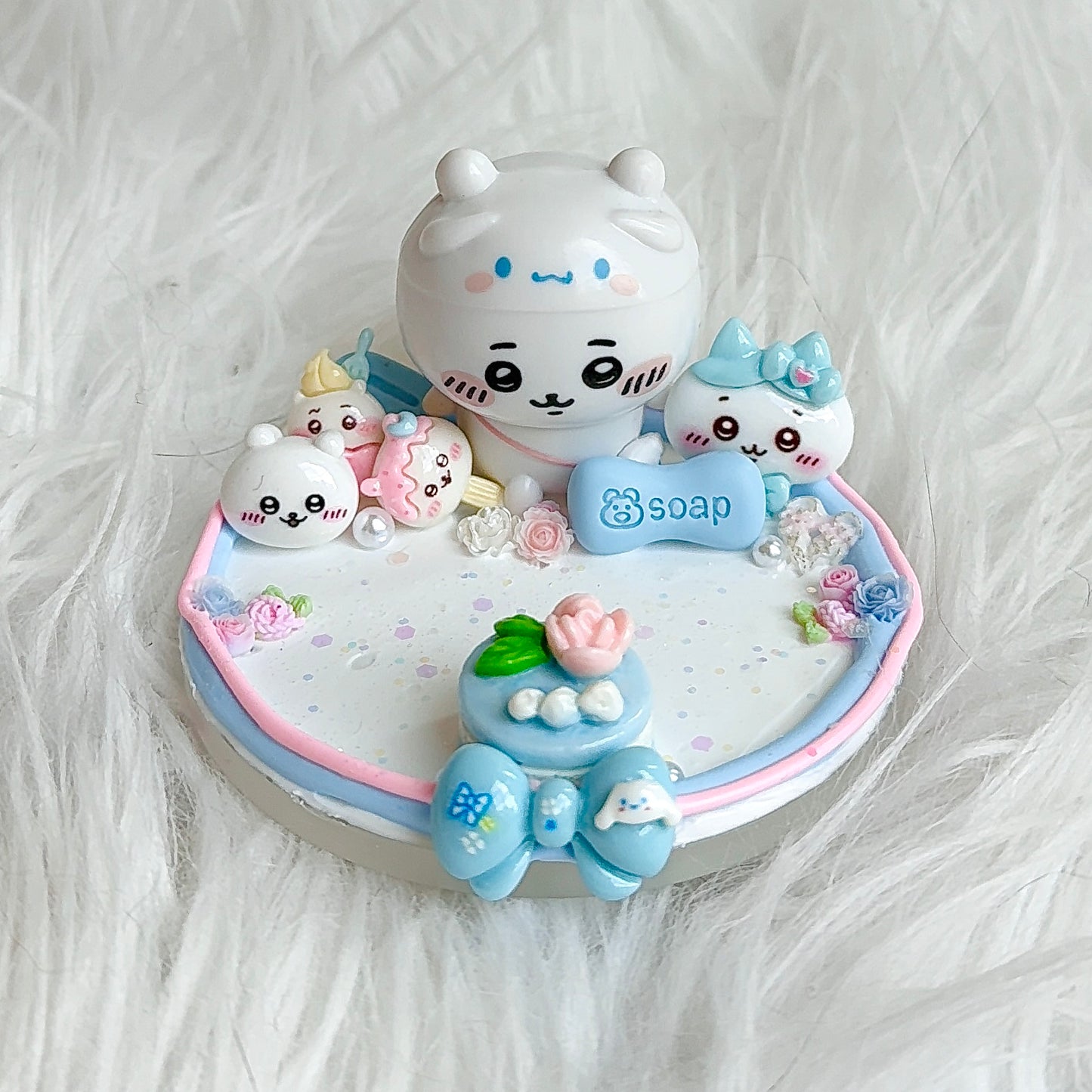 Phone Stand - Chiikawa x Sanrio