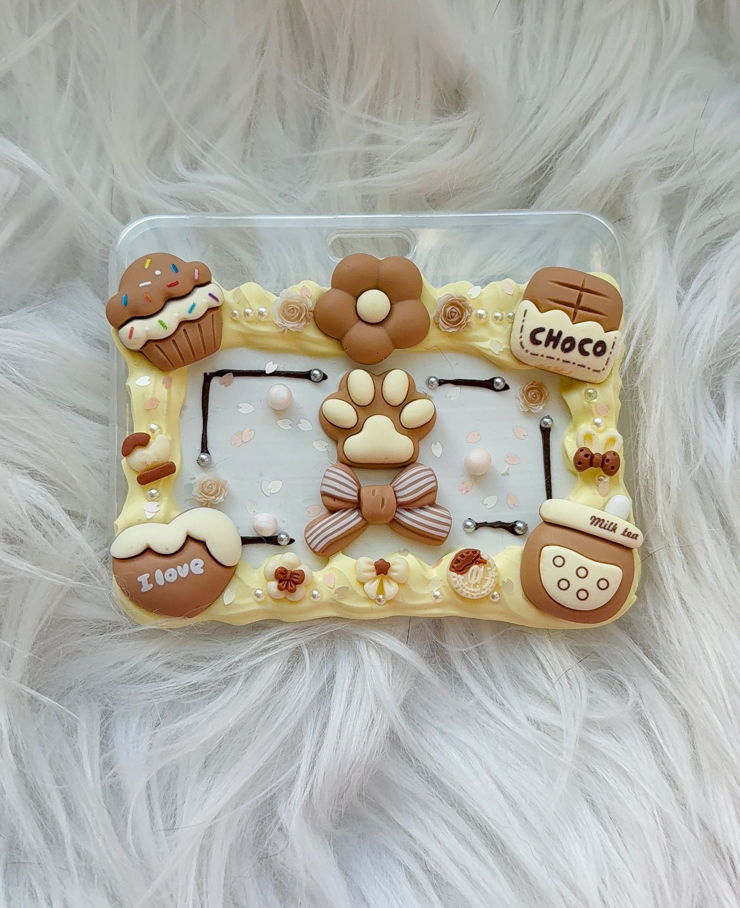 Card Holder - Cream Choco