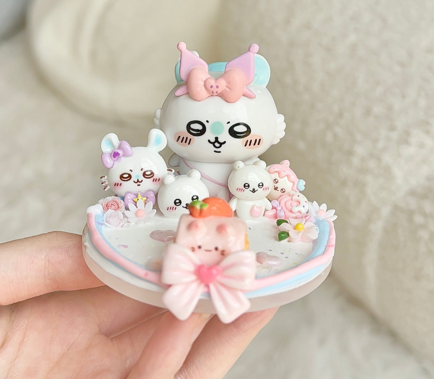 Phone Stand - Chiikawa x Sanrio